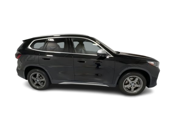Thumbnail: 2023 BMW X1 - 20