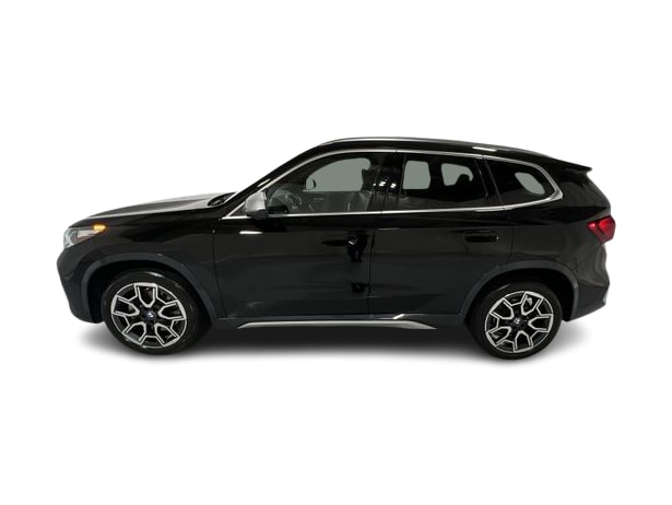 Thumbnail: 2023 BMW X1 - 22