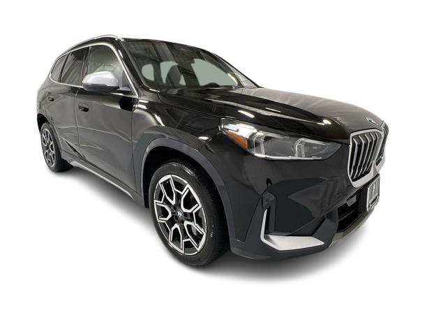 Thumbnail: 2023 BMW X1 - 24
