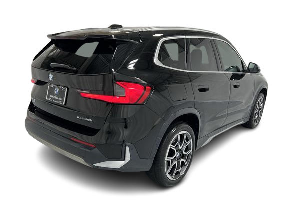 Thumbnail: 2023 BMW X1 - 23