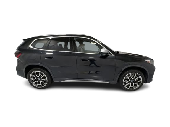 Thumbnail: 2023 BMW X1 - 17