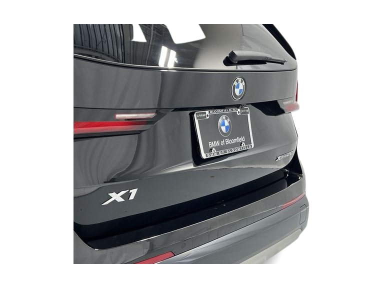 Thumbnail: 2023 BMW X1 - 22