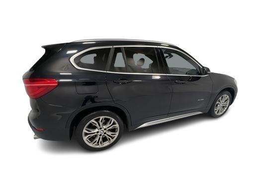 Thumbnail: 2016 BMW X1 - 21