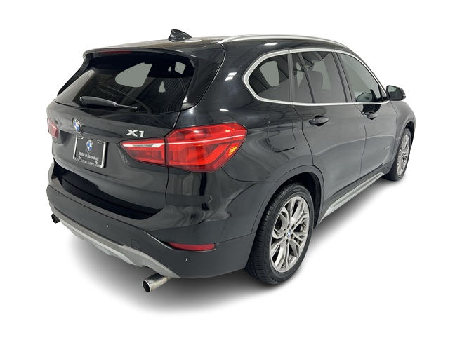 Thumbnail: 2016 BMW X1 - 25