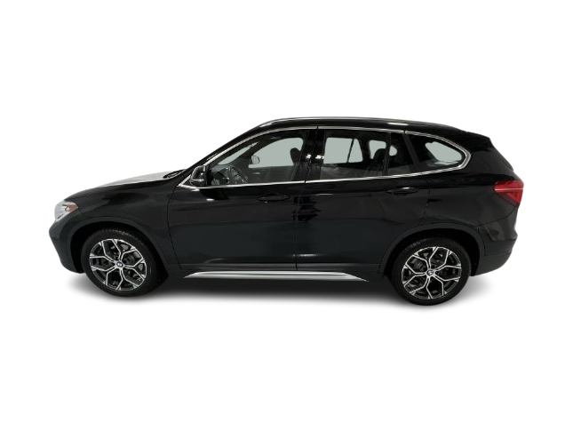 Thumbnail: 2021 BMW X1 - 23