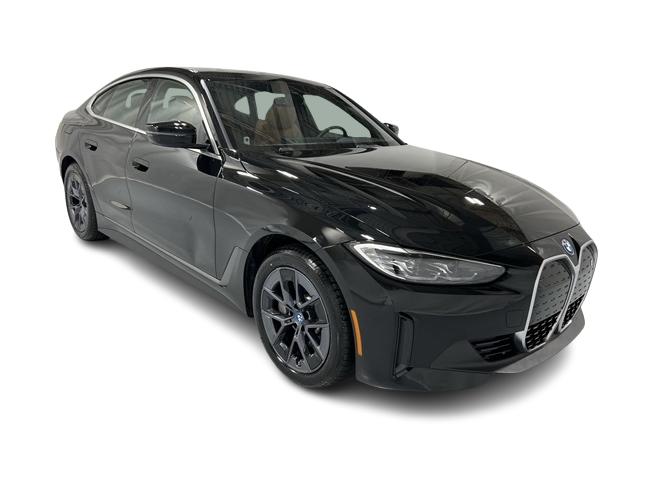 Thumbnail: 2023 BMW i4 - 25