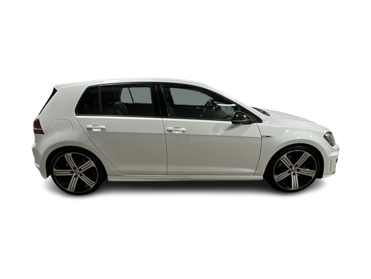 2016 Volkswagen Golf R 28