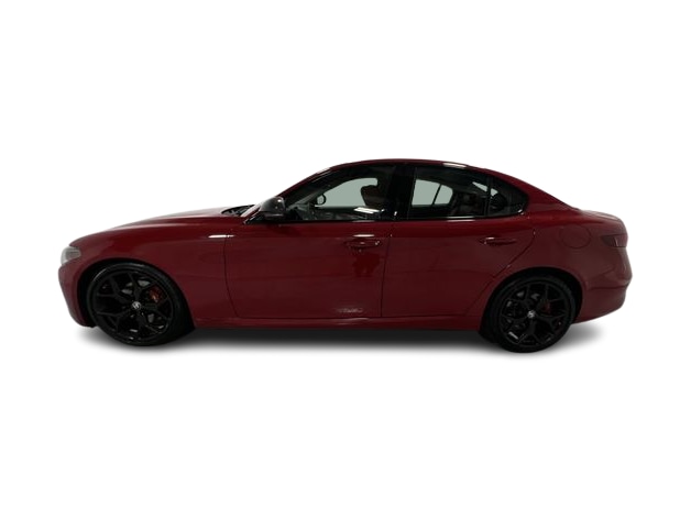 Thumbnail: 2019 Alfa Romeo Giulia - 3