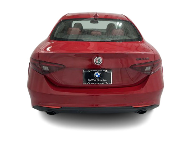 Thumbnail: 2019 Alfa Romeo Giulia - 5