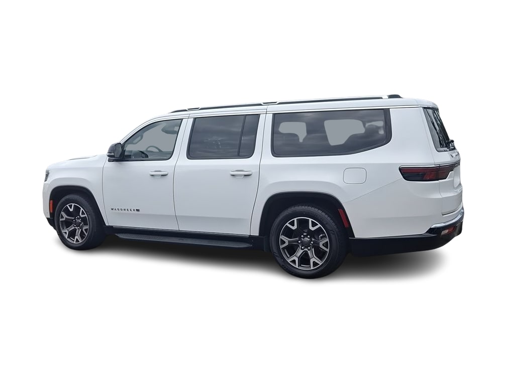 Thumbnail: 2024 Jeep Wagoneer - 16
