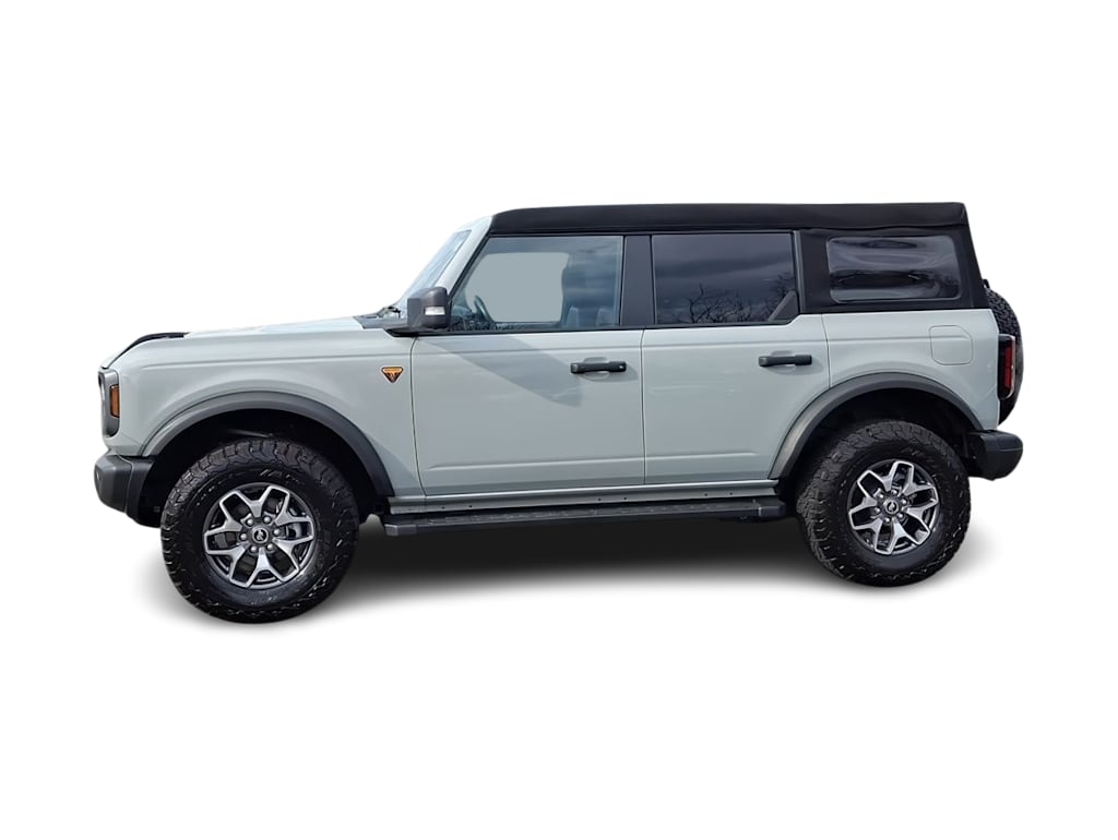 Thumbnail: 2023 Ford Bronco - 3