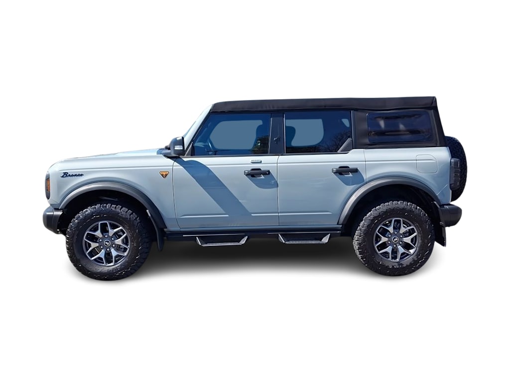 Thumbnail: 2023 Ford Bronco - 17