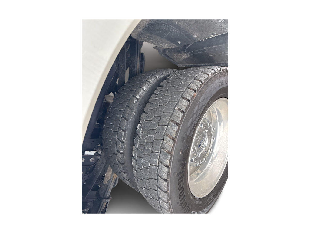 Thumbnail: 2024 Ford F-450 - 37