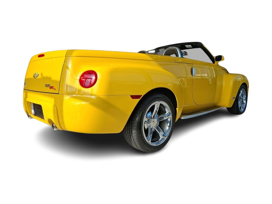 Thumbnail: 2005 Chevrolet SSR - 19