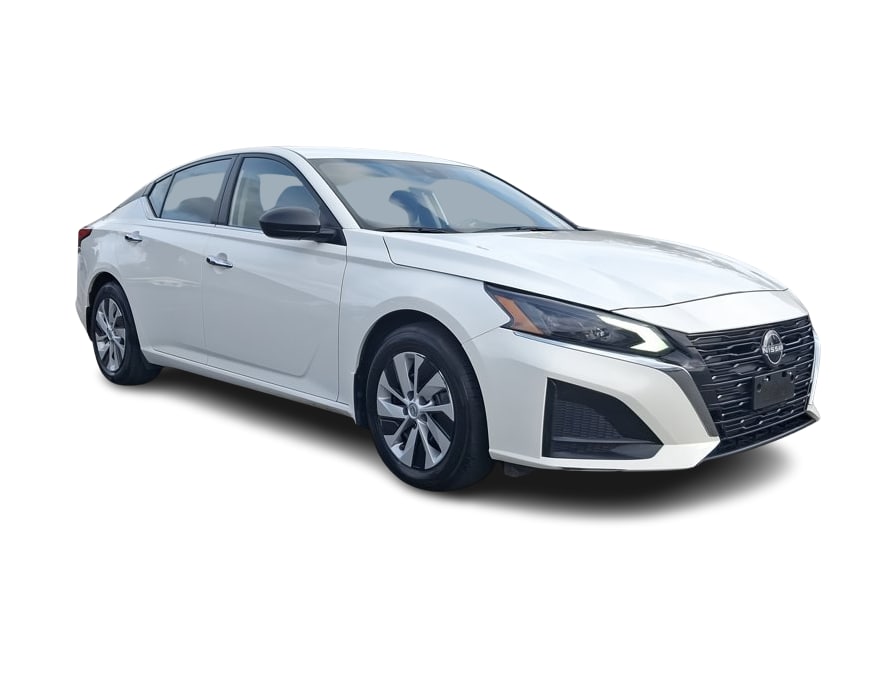 Thumbnail: 2024 Nissan Altima - 18