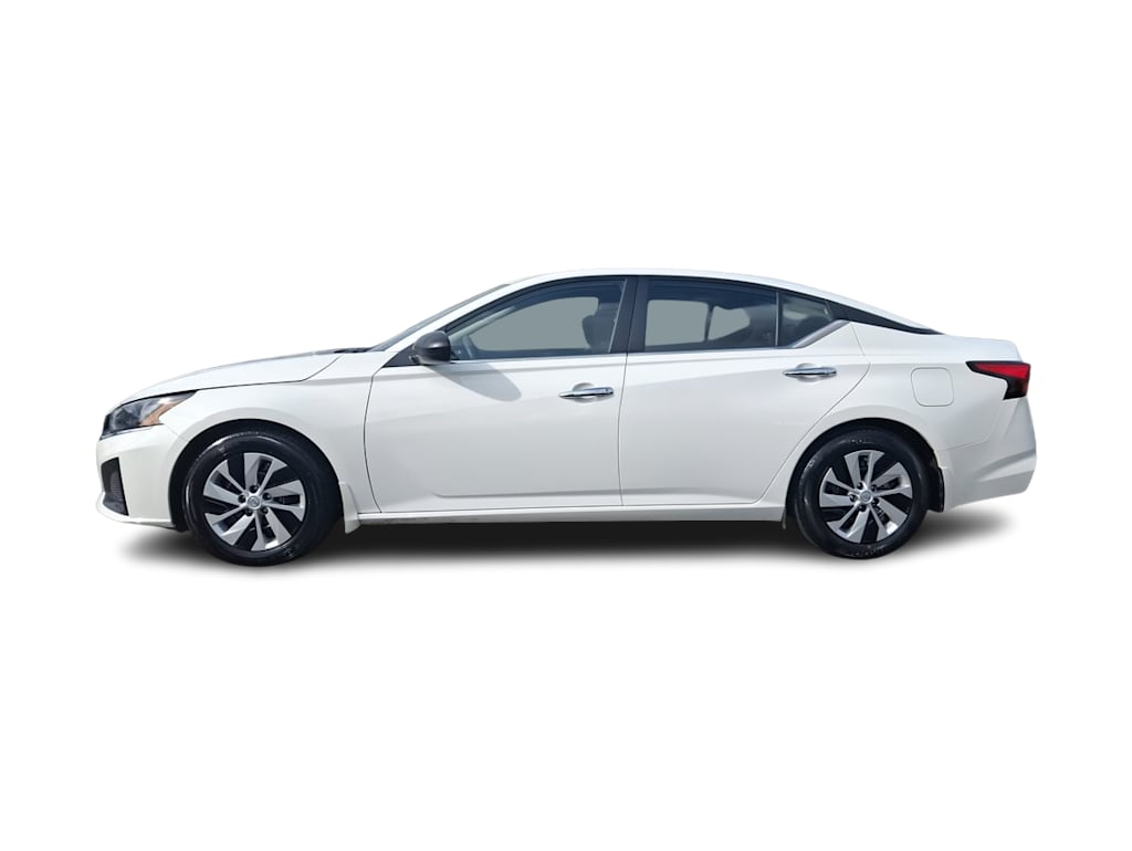 Thumbnail: 2024 Nissan Altima - 3