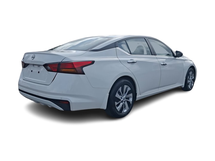 Thumbnail: 2024 Nissan Altima - 19