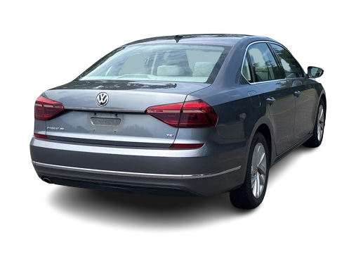 Thumbnail: 2018 Volkswagen Passat - 19