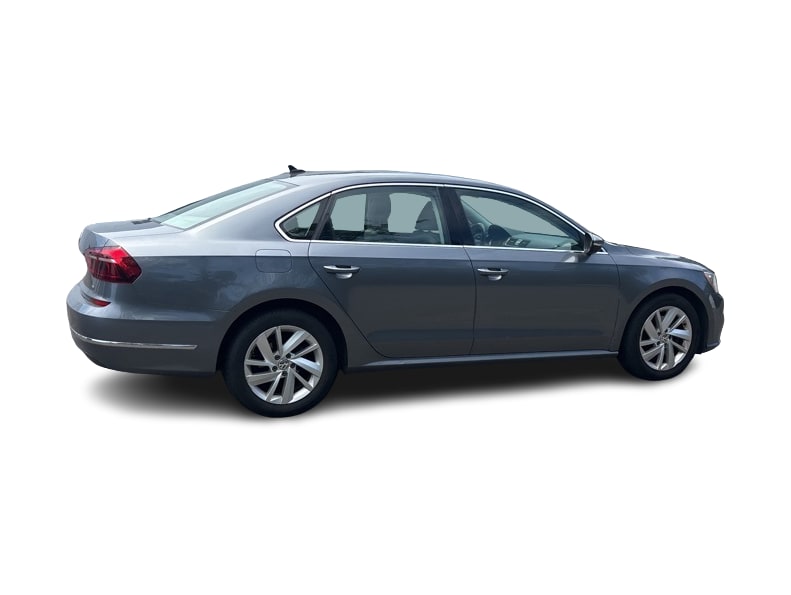 Thumbnail: 2018 Volkswagen Passat - 16