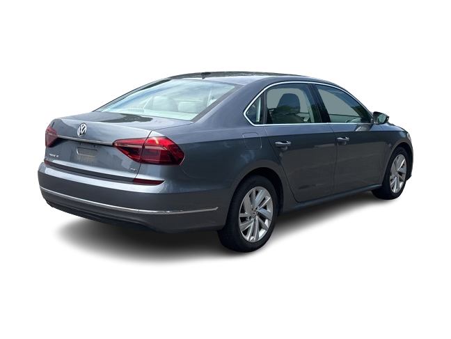 Thumbnail: 2018 Volkswagen Passat - 18