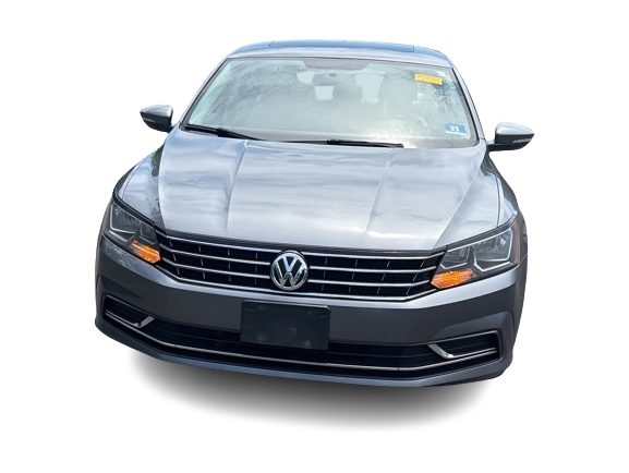 Thumbnail: 2018 Volkswagen Passat - 5