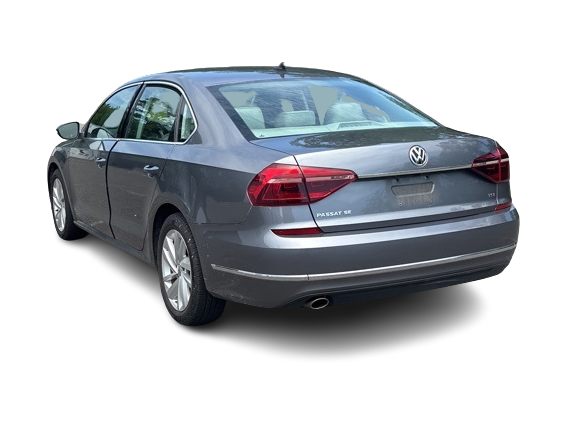 Thumbnail: 2018 Volkswagen Passat - 3
