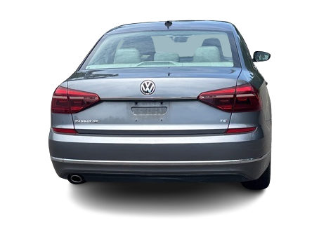 Thumbnail: 2018 Volkswagen Passat - 4