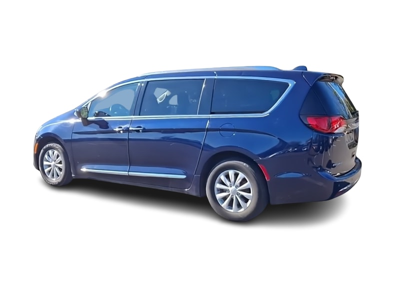Thumbnail: 2019 Chrysler Pacifica - 19