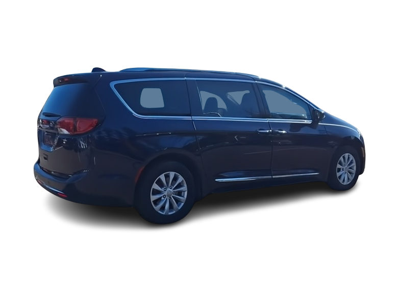 Thumbnail: 2019 Chrysler Pacifica - 20