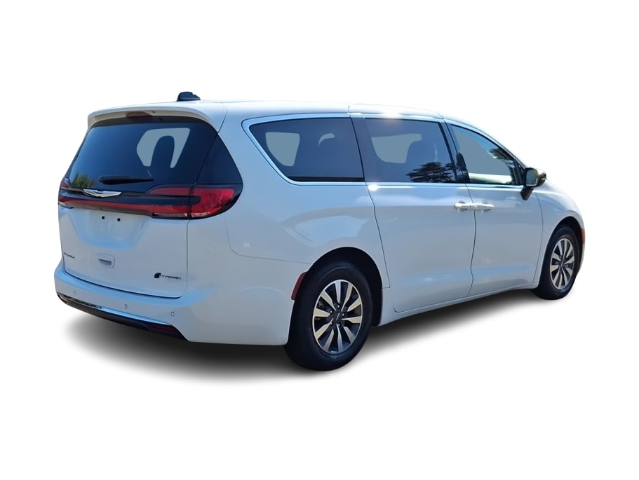 Thumbnail: 2024 Chrysler Pacifica - 19
