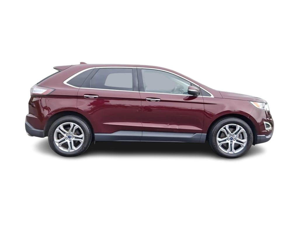 Thumbnail: 2017 Ford Edge - 17