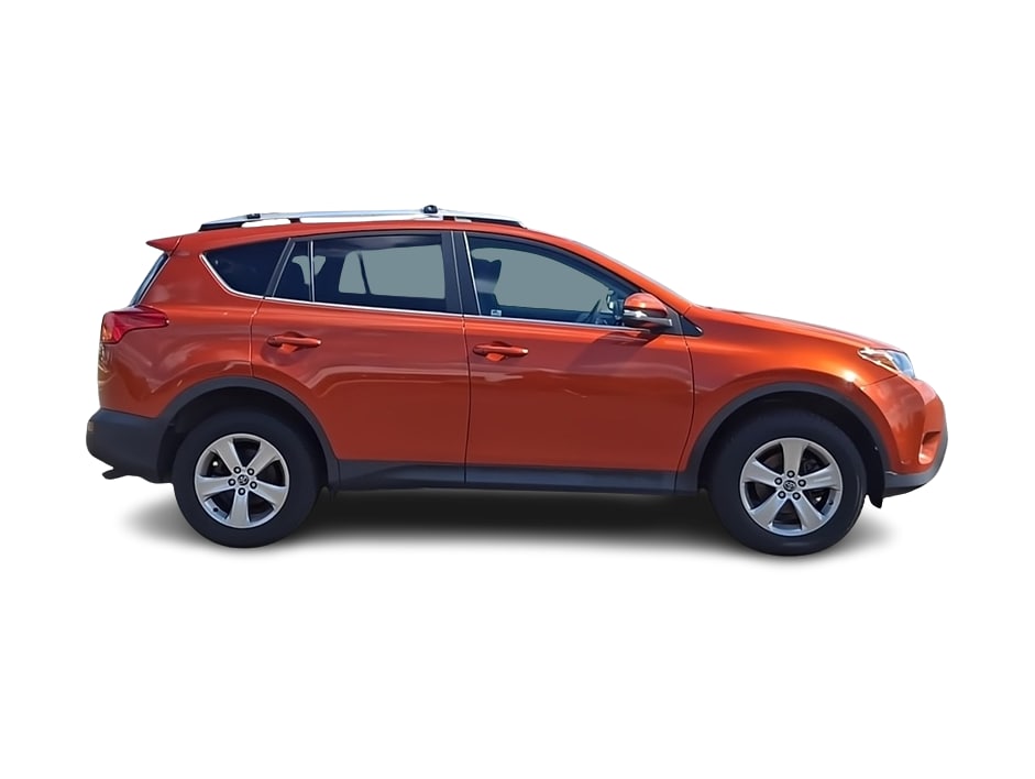 Thumbnail: 2015 Toyota RAV4 - 21