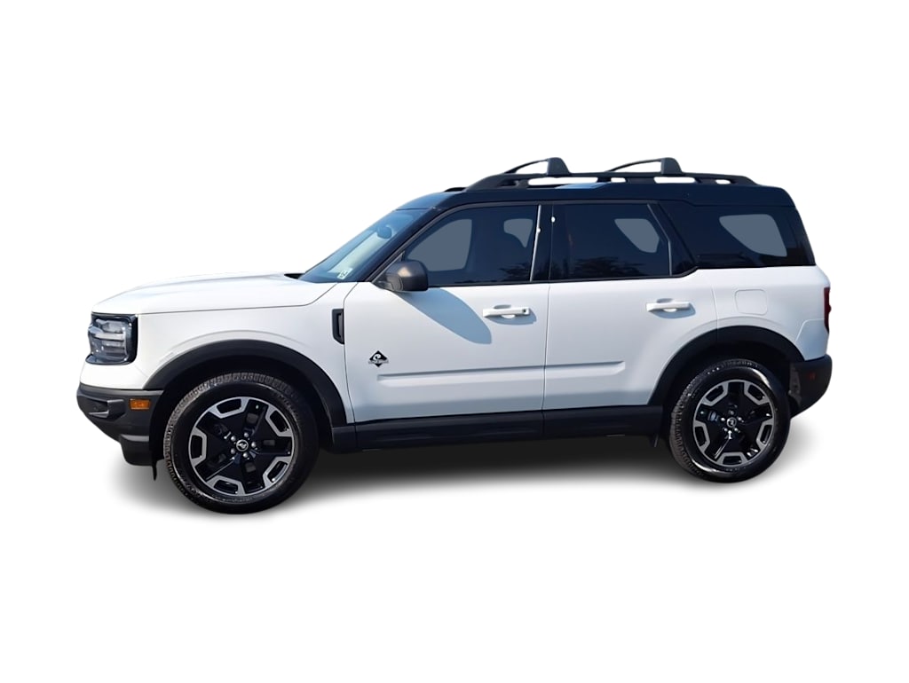 Thumbnail: 2023 Ford Bronco Sport - 3