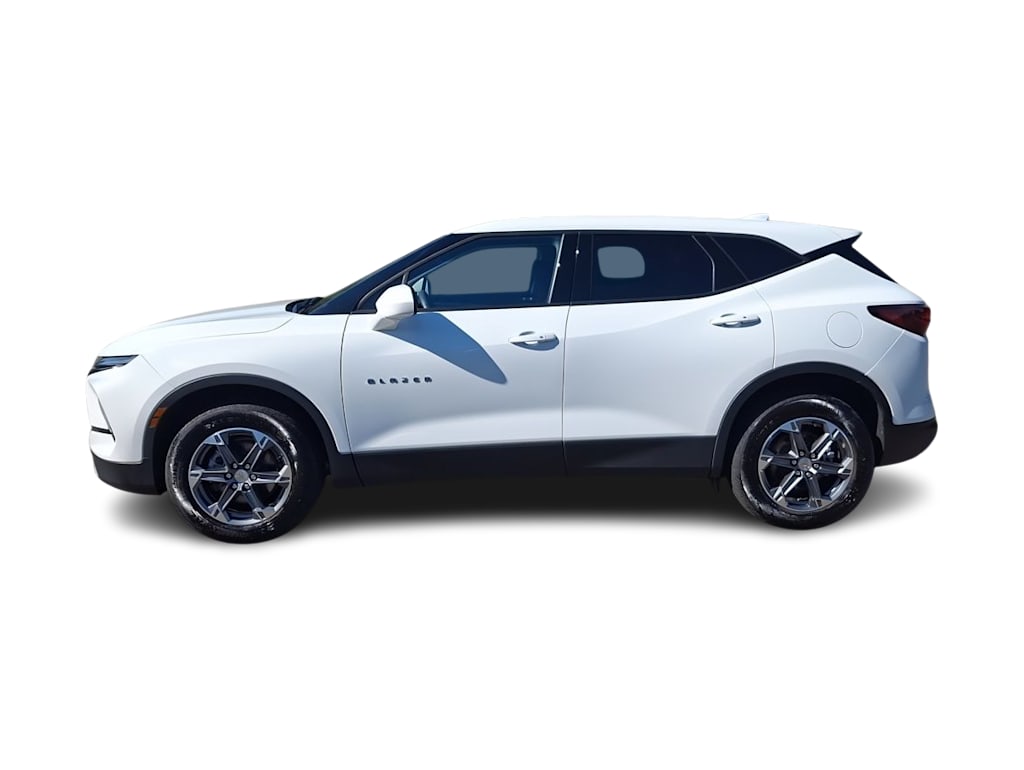 Thumbnail: 2025 Chevrolet Blazer - 16