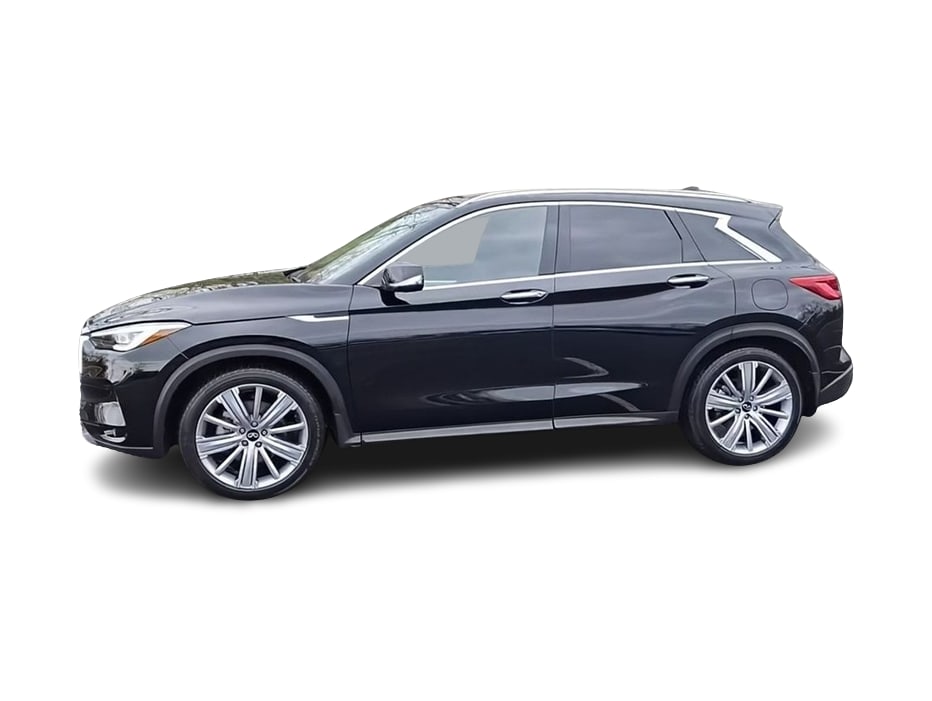 2021 INFINITI QX50 Essential 3