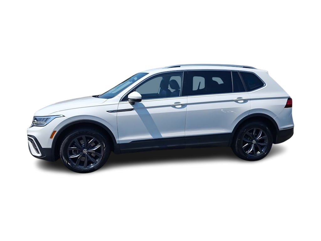 Thumbnail: 2024 Volkswagen Tiguan - 3