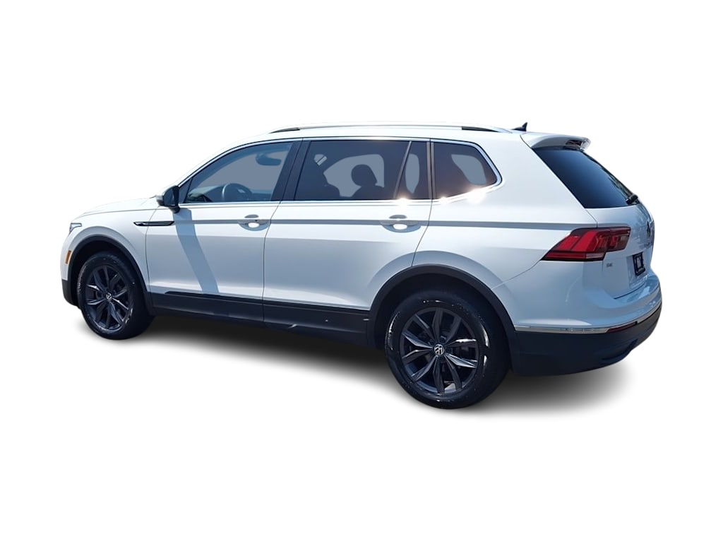 Thumbnail: 2024 Volkswagen Tiguan - 18