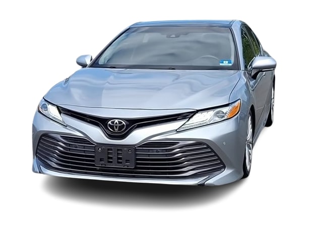 Thumbnail: 2018 Toyota Camry - 4