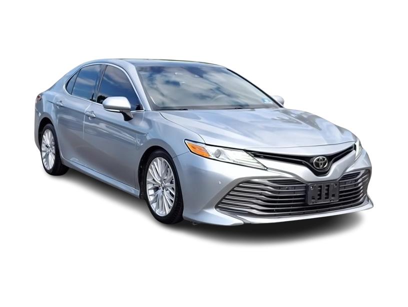 Thumbnail: 2018 Toyota Camry - 17