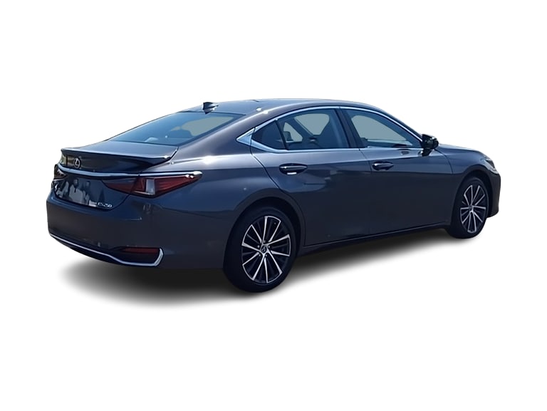 Thumbnail: 2022 Lexus ES - 18