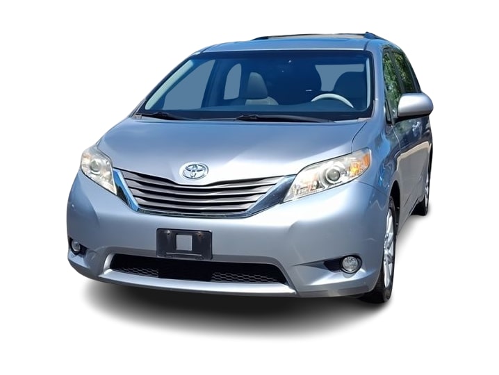 Thumbnail: 2013 Toyota Sienna - 4