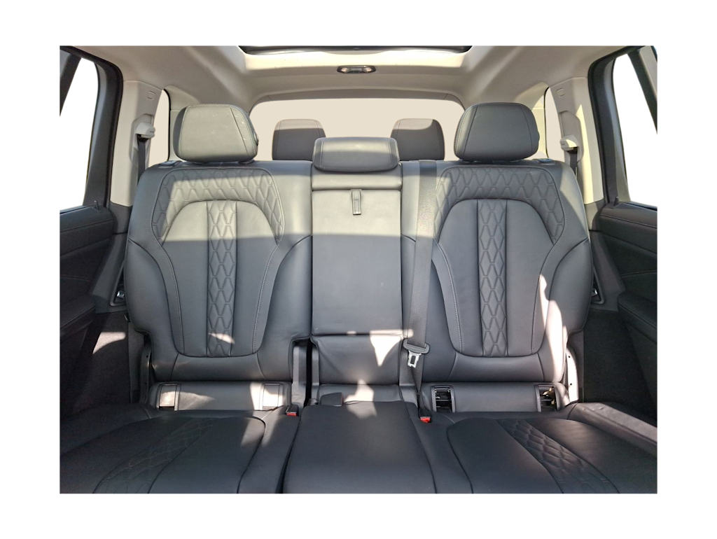 Thumbnail: 2023 BMW X7 - 15
