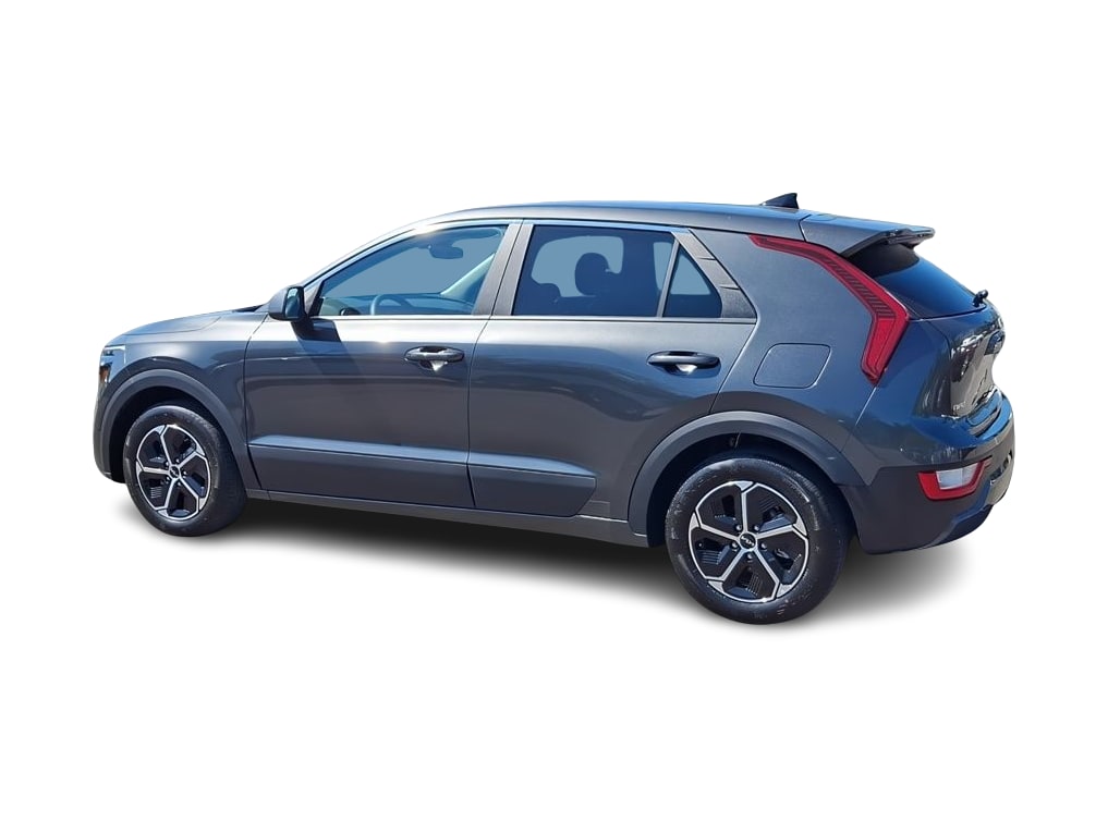 Thumbnail: 2026 Kia Niro - 18
