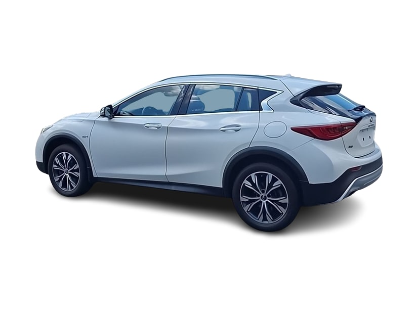 Thumbnail: 2018 INFINITI QX30 - 15