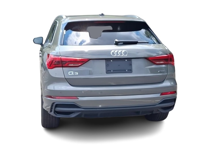 Thumbnail: 2025 Audi Q3 - 4