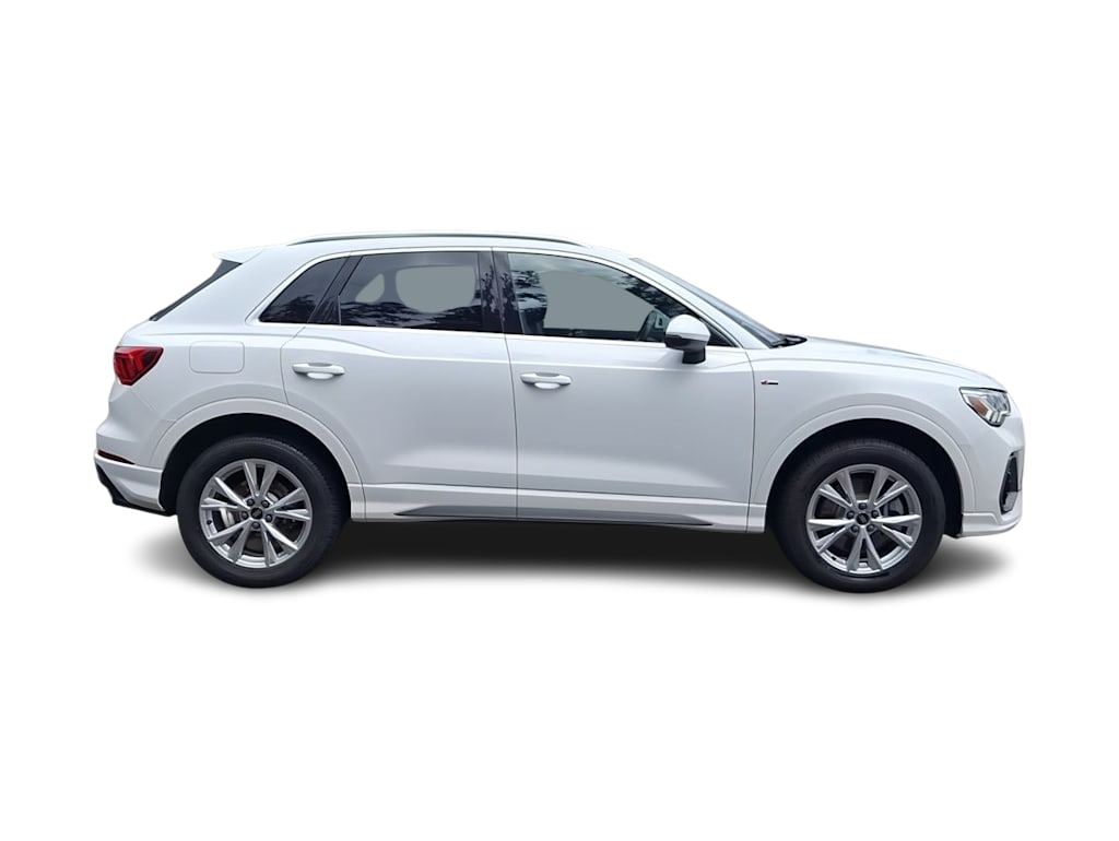 Thumbnail: 2025 Audi Q3 - 21