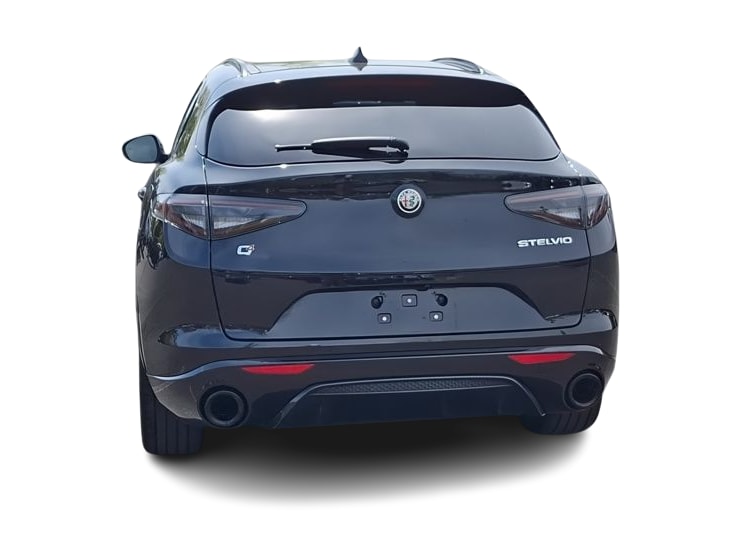 Thumbnail: 2024 Alfa Romeo Stelvio - 4