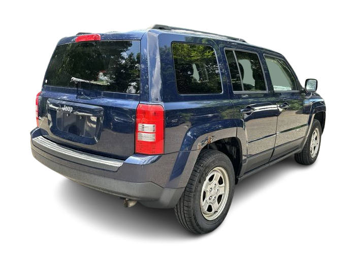 Thumbnail: 2016 Jeep Patriot - 21