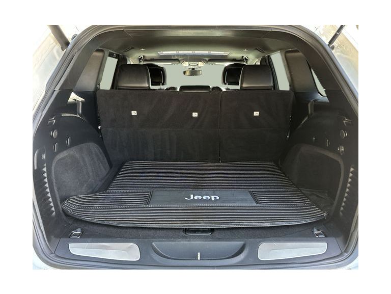 Thumbnail: 2019 Jeep Grand Cherokee - 15