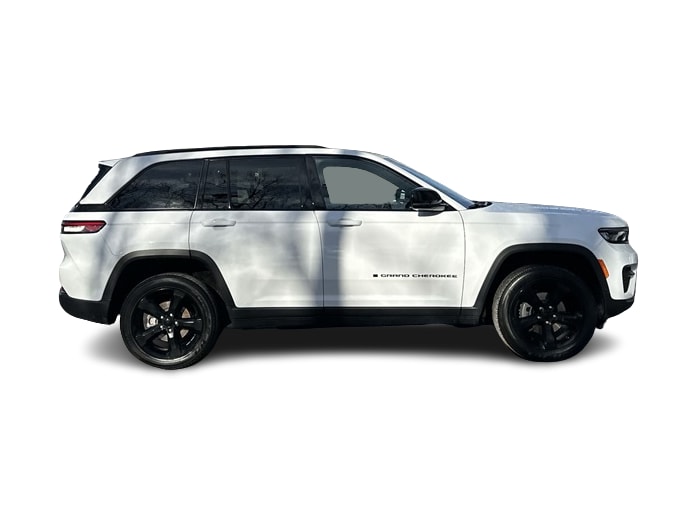 Thumbnail: 2025 Jeep Grand Cherokee - 16